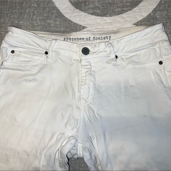 (2 for $40) White Jeans - Picture 1 of 6
